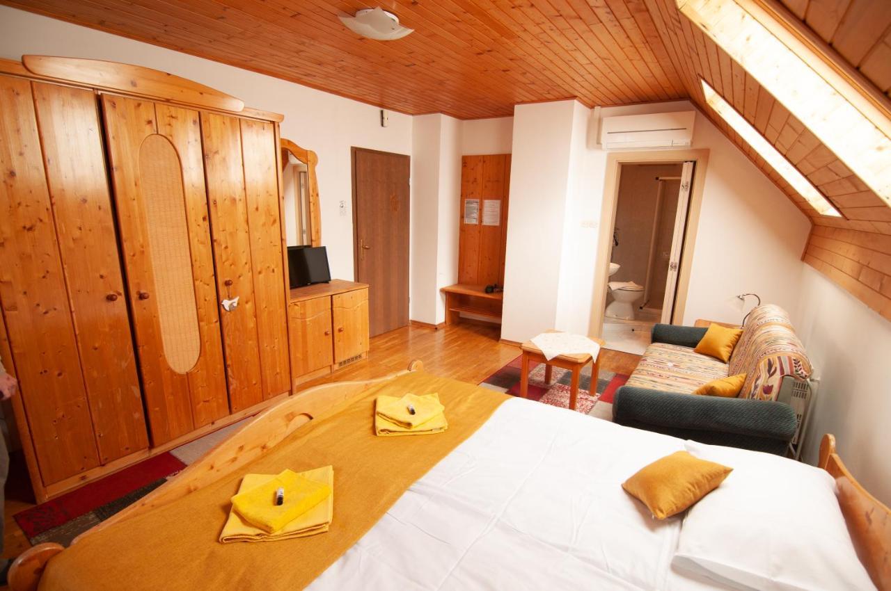 Guest House Vila Korosec Bovec Bagian luar foto