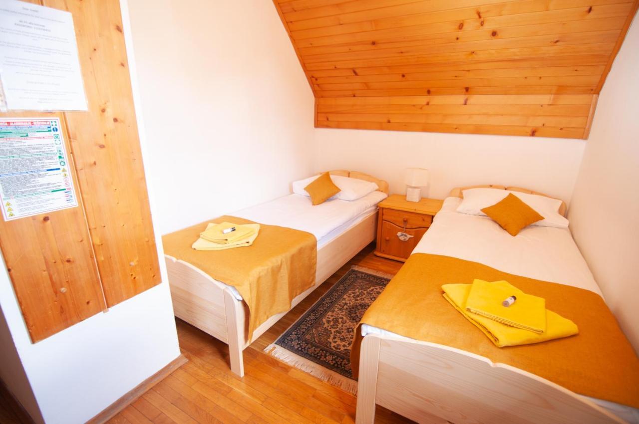 Guest House Vila Korosec Bovec Bagian luar foto