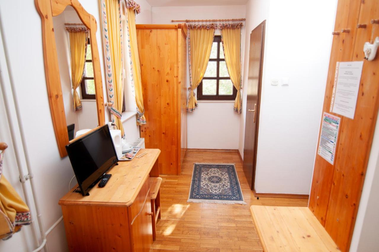 Guest House Vila Korosec Bovec Bagian luar foto