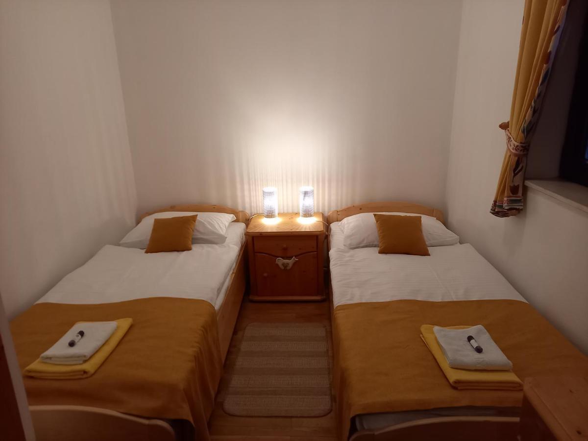 Guest House Vila Korosec Bovec Bagian luar foto
