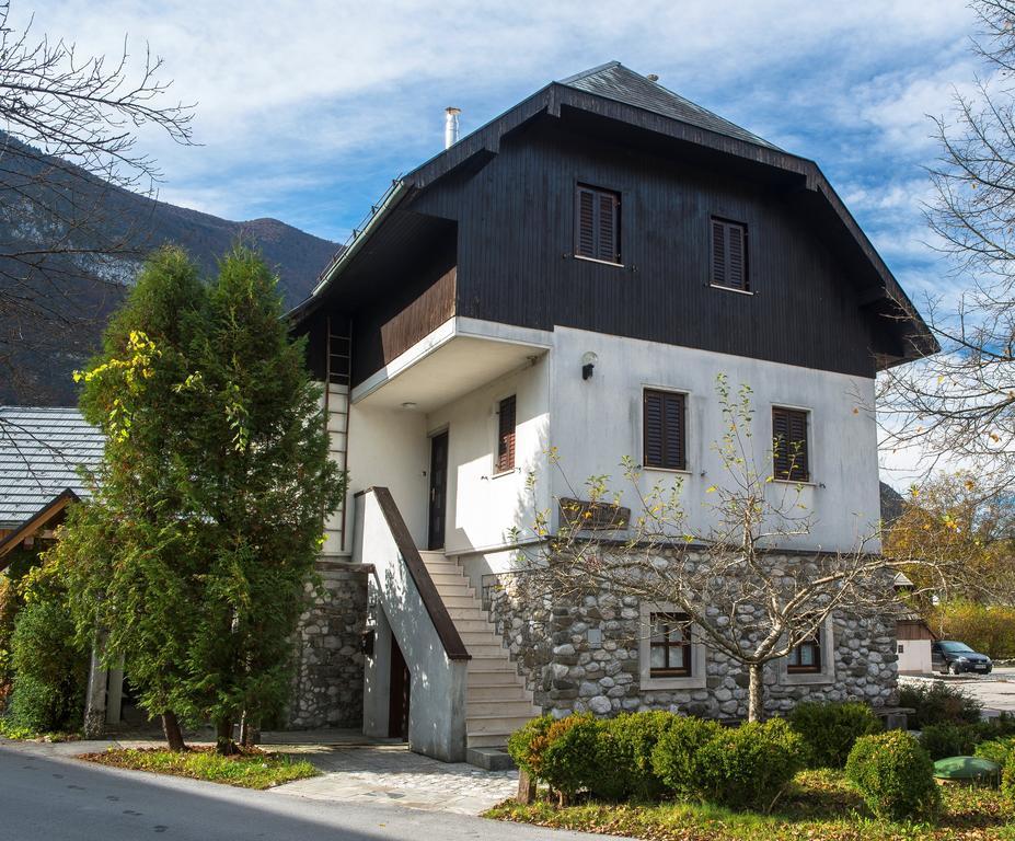 Guest House Vila Korosec Bovec Bagian luar foto